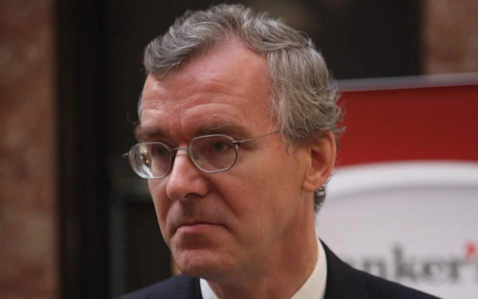 Ο ελεεινός Τράα του ΔΝΤ, που ήθελε να πάρει σύνταξη στα 56 του, συνεχίζει να μας κουνά το δάχτυλο